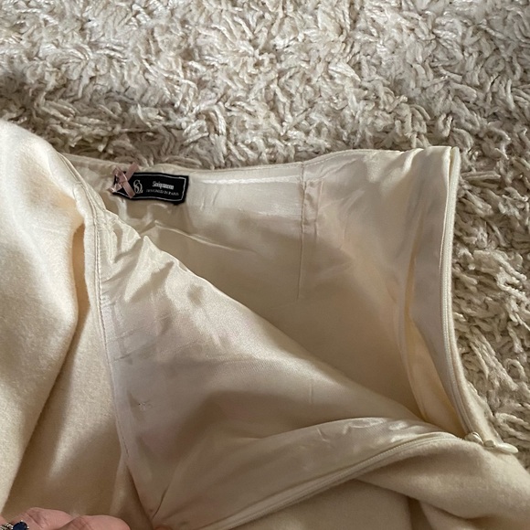 Designed in Paris- Winter White Skirt - Picture 9 of 9